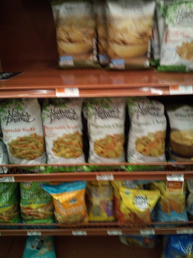 Grocery Store «Hannaford Supermarket», reviews and photos, 175 Broad St, Glens Falls, NY 12801, USA