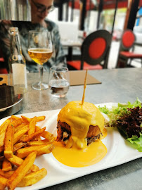 Hamburger du Restaurant français LA GRANDE BRASSERIE SALLE 14 depuis 1990 à Joinville - n°8