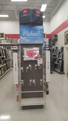 Craft Store «Michaels», reviews and photos, 3565 S 27th St, Milwaukee, WI 53221, USA