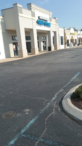 Thrift Store «Miracle Hill Thrift Store», reviews and photos, 504 W Main St, Easley, SC 29640, USA