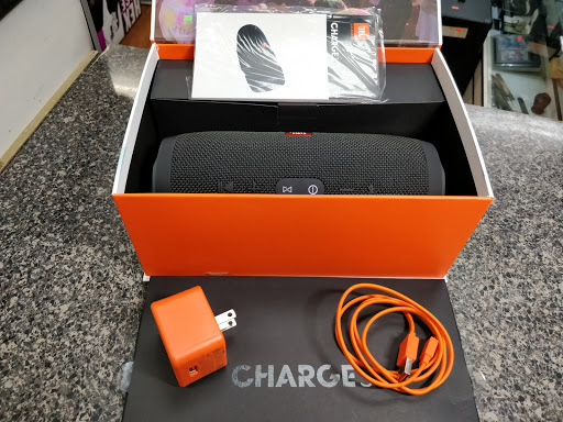 Pawn Shop «Pasadena Pawnshop», reviews and photos, 2696 E Colorado Blvd, Pasadena, CA 91107, USA