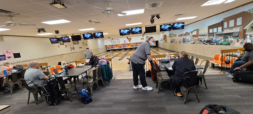 Bowling Alley «Peotone Bowling Center», reviews and photos, 210 N 2nd St, Peotone, IL 60468, USA