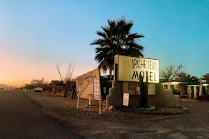 Apache tears Motel image