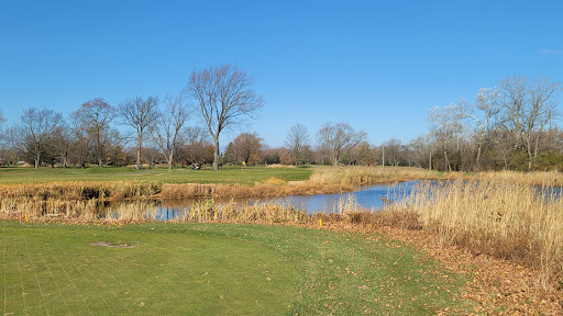 Golf Club «Mt Prospect Golf Course», reviews and photos, 600 S See-Gwun Ave, Mt Prospect, IL 60056, USA