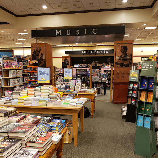 Book Store «Barnes & Noble», reviews and photos, 150 Granite St, Braintree, MA 02184, USA