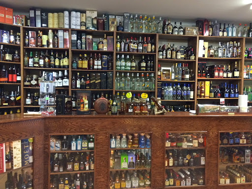 Liquor Store «B&S WINE AND SPIRITS», reviews and photos, 152 Wyckoff Ave, Brooklyn, NY 11237, USA