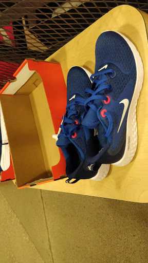 Sporting Goods Store «Nike Clearance Store», reviews and photos, 5000 S Arizona Mills Cir #240, Tempe, AZ 85282, USA