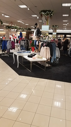 Department Store «Nordstrom Beachwood Place», reviews and photos, 26200 Cedar Rd, Beachwood, OH 44122, USA