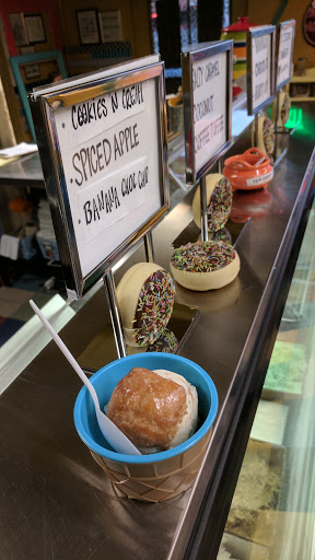 Ice Cream Shop «Simple Ice Cream Sandwiches», reviews and photos, 960 S Virginia St a, Reno, NV 89502, USA