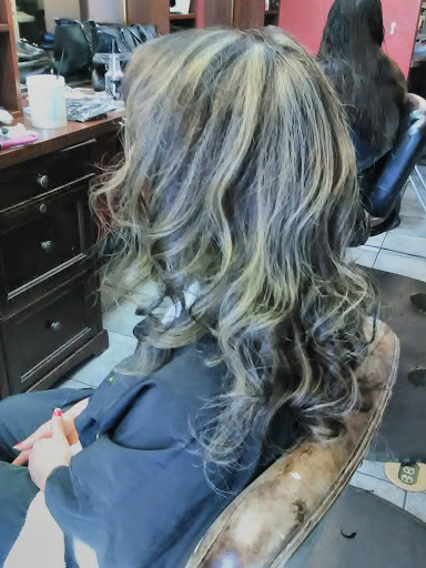 Beauty Salon «El Y Ella Beauty Salon», reviews and photos, 1701 N 16th St, Phoenix, AZ 85006, USA