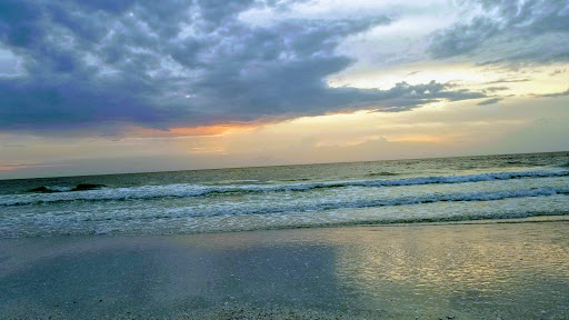 Public Beach «Pass-A-Grille Beach», reviews and photos, 113 11th Ave, Pass-A-Grille Historic District, FL 33706, USA