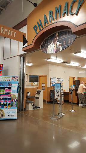 Grocery Store «Fred Meyer», reviews and photos, 6305 Bridgeport Way W, University Place, WA 98467, USA