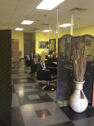 Beauty Salon «Edge Hair & Nail Salon», reviews and photos, 1610 N Zaragoza Rd, El Paso, TX 79936, USA