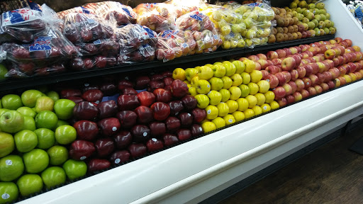 Grocery Store «The Hometown Market», reviews and photos, 401 Plaza Dr, Eustis, FL 32726, USA