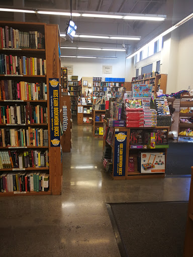 Book Store «Half Price Books», reviews and photos, 39152 Fremont Hub, Fremont, CA 94538, USA