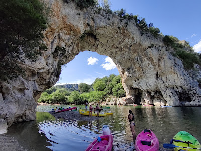 Océanide Canoe à Vallon-Pont-d'Arc