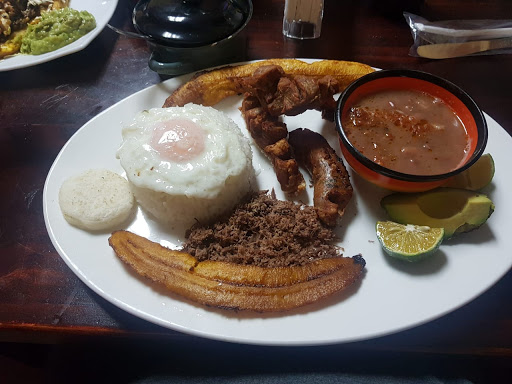 Soda Colombiana Pan y Sabores