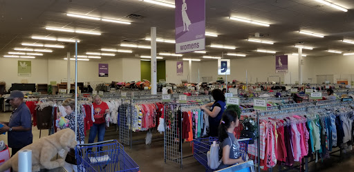 Thrift Store «83rd Ave & Grand Goodwill Retail Store & Donation Center», reviews and photos, 8517 Grand Ave, Peoria, AZ 85345, USA