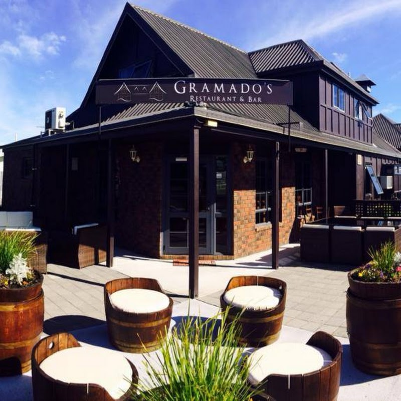 Gramado's Restaurant & Bar