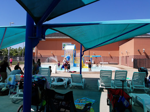 Community Center «Barbara Morse Wackford Community & Aquatic Complex», reviews and photos, 9014 Bruceville Rd, Elk Grove, CA 95758, USA
