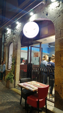 Atmosphère du Restaurant ALIBABA KEBAB TACOS BURGER à Aubenas - n°1