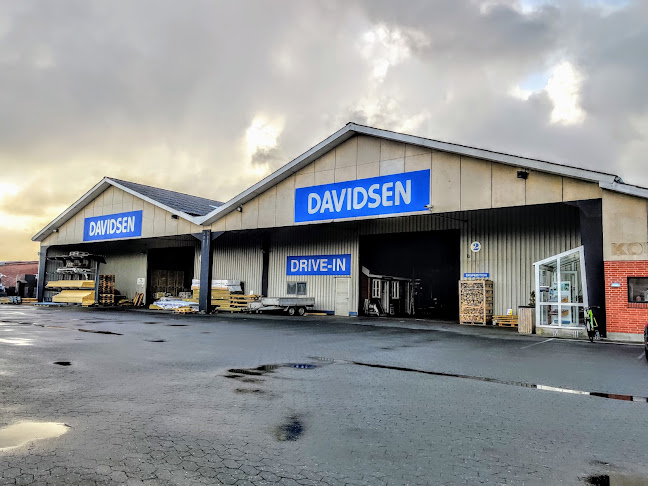 Davidsen Hardwarestore Drive-In