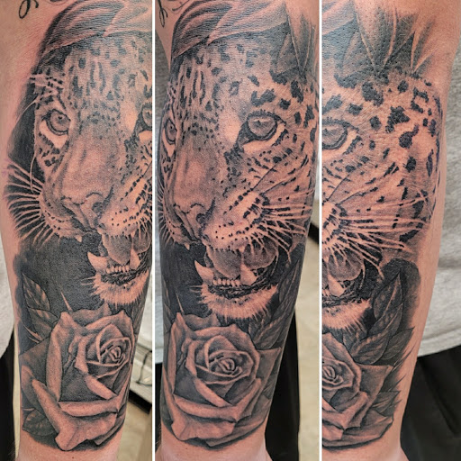 Tattoo Shop «Grapes Designs», reviews and photos, 103 S 3rd St, Scottsville, KY 42164, USA