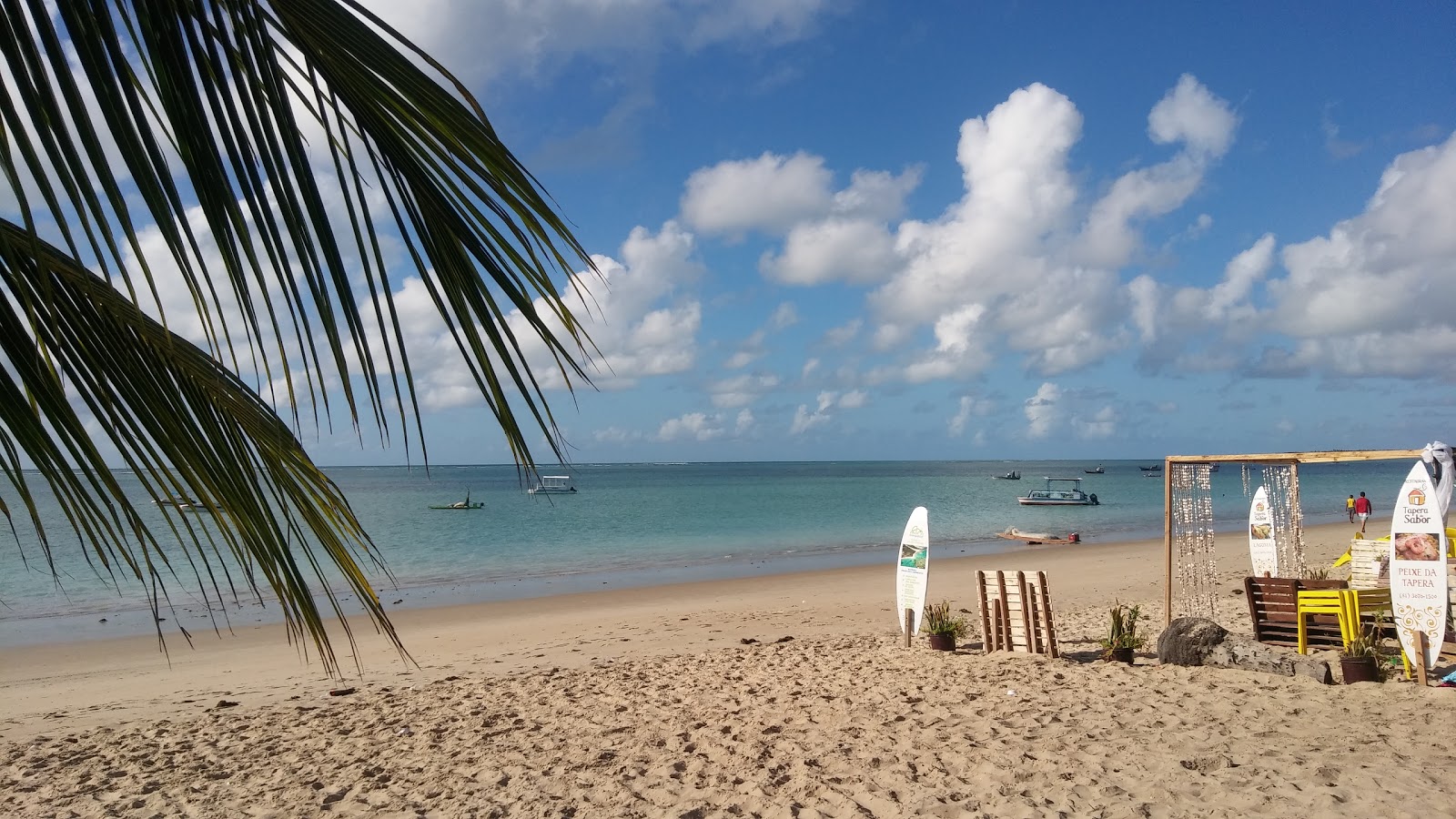 Φωτογραφία του Praia de Tamandare με καθαρό νερό επιφάνεια