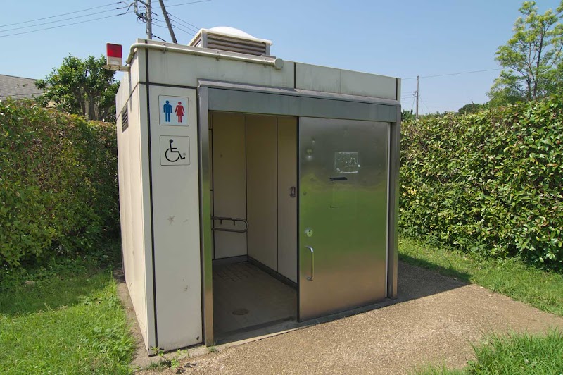鎌田前耕地公園公衆トイレ