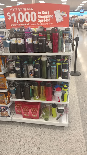 Clothing Store «Ross Dress for Less», reviews and photos, 5820 Lakewood Towne Center Blvd SW, Lakewood, WA 98499, USA