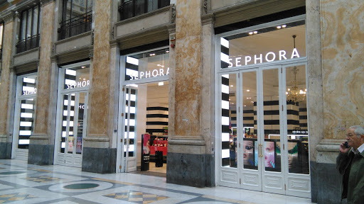 Dior stores Naples