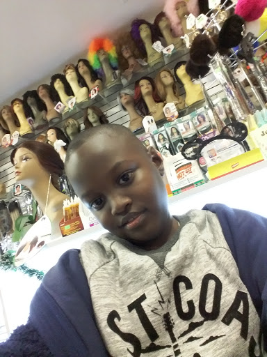 Beauty Salon «Fabulous Hair Beauty Salon», reviews and photos, 14434 Ventura Blvd, Sherman Oaks, CA 91423, USA