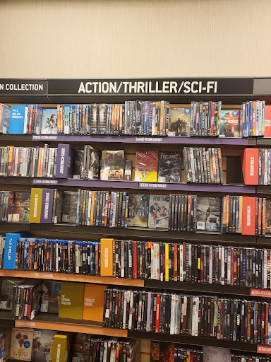 Book Store «Barnes & Noble Booksellers The Shops at River Crossing», reviews and photos, 8675 River Crossing Blvd, Indianapolis, IN 46240, USA