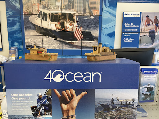 Marine Supply Store «West Marine», reviews and photos, 4141 S 76th St, Greenfield, WI 53220, USA