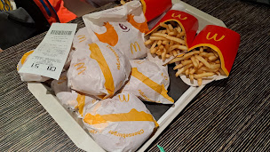 Photo n°16 de McDonald's Paris Louvre Rivoli à Paris ()