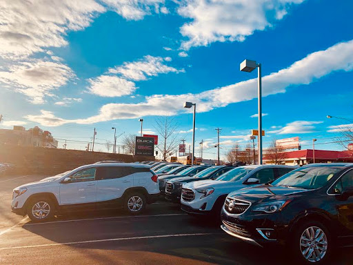 Car Dealer «Mark Sweeney Buick GMC», reviews and photos, 3365 Highland Ave, Cincinnati, OH 45213, USA
