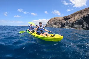 Adventure time: Paddle Surf, Kayak & Buceo image