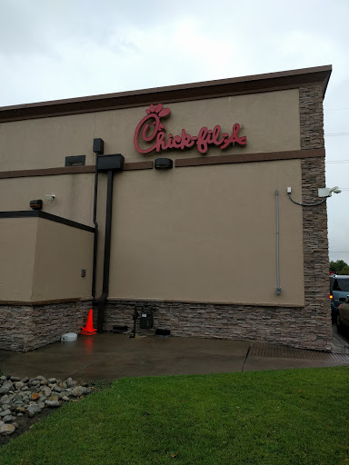 Fast Food Restaurant «Chick-fil-A», reviews and photos, 2617 Lakeview Pkwy, Rowlett, TX 75088, USA