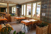 Atmosphère du Restaurant français Le Relais de Condé à Saint-Maur-des-Fossés - n°9
