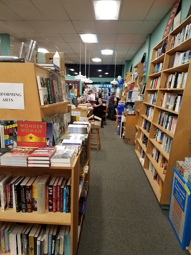 Book Store «Broadway Books», reviews and photos, 1714 NE Broadway St, Portland, OR 97232, USA