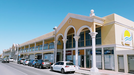 El Cotillo Gallery ( local shops ) coral cotillo beach, Av. los Lagos, 35650 El Cotillo, Las Palmas, España
