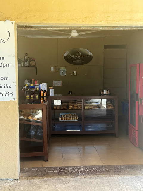 BAKERY MAYUQUITA