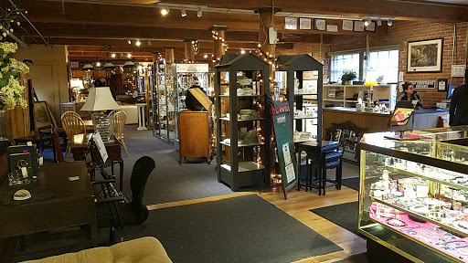 Consignment Shop «Consignment Gallery at 56», reviews and photos, 56 Sterling St, Clinton, MA 01510, USA