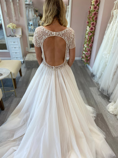 Bridal Shop «Here Comes The Dress», reviews and photos, 850 E 1050 N #101, Chesterton, IN 46304, USA