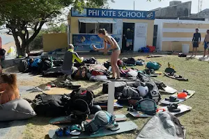 Phi Kite School image