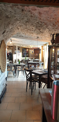 Atmosphère du Restaurant La Sangria à Bois-Guillaume - n°4