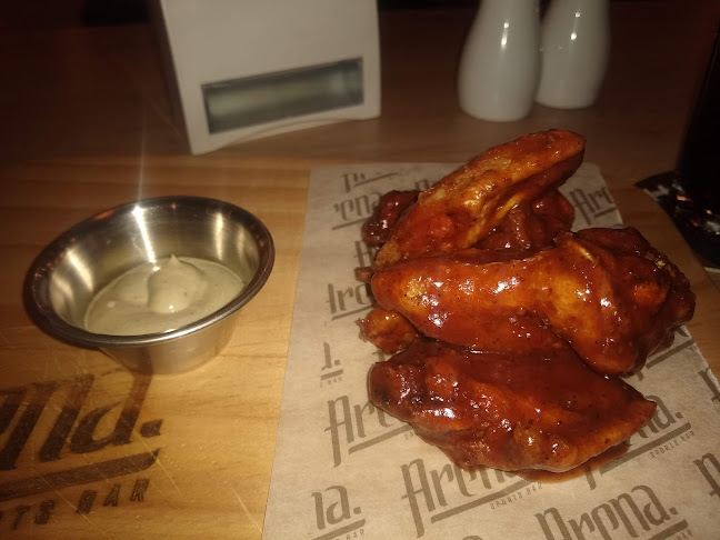 Opiniones de Arena Sports Bar en Cayma - Pub