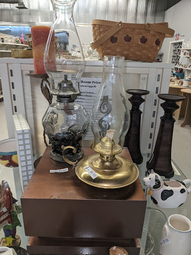 Thrift Store «A Better Way Bargains», reviews and photos, 320 Dividend Dr, Peachtree City, GA 30269, USA