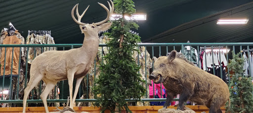 Gun Shop «Vance Outdoors», reviews and photos, 150 Arrowhead Dr, Hebron, OH 43025, USA