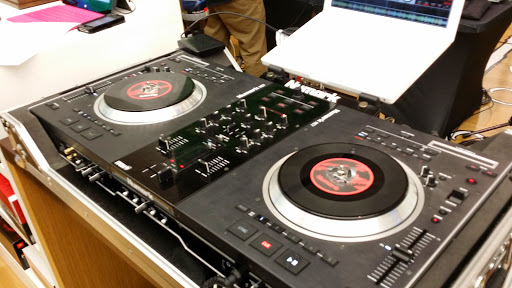 Computer Store «Microsoft Store - Freehold Raceway Mall», reviews and photos, 3710 U.S. 9, Freehold, NJ 07728, USA